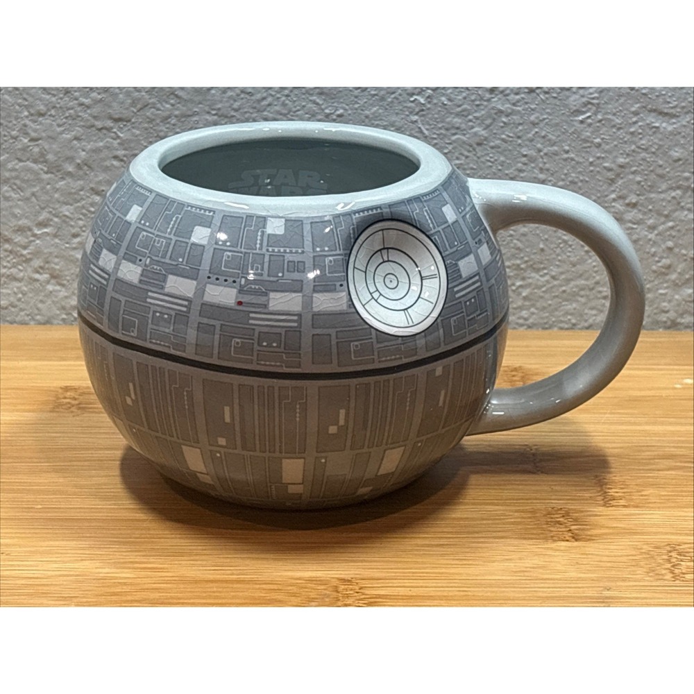 Stars Wars Ceramic 3D Death Star Gray 20 Oz Coffee Mug